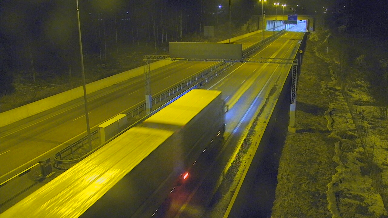 Kelikamerat Kuva Tie 7 Hamina, Husula, puomi länsi, Hamina, Kymenlaakso