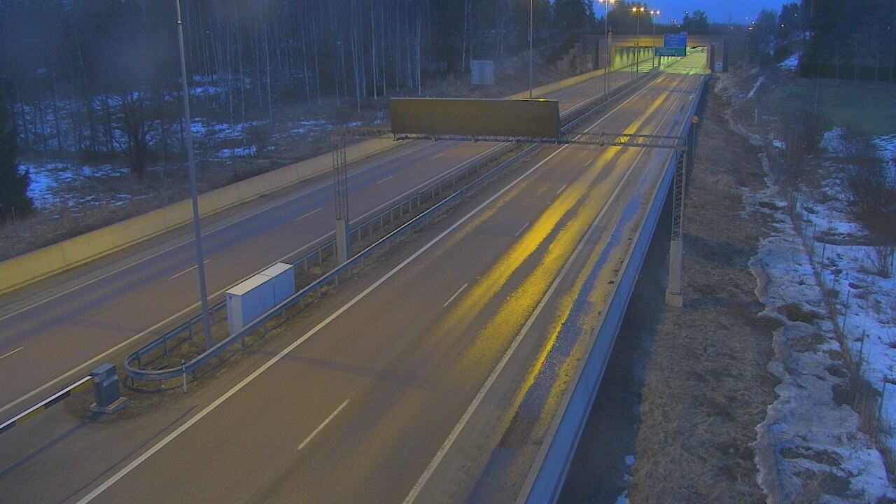 Kelikamerat Kuva Tie 7 Hamina, Husula, puomi länsi, Hamina, Kymenlaakso