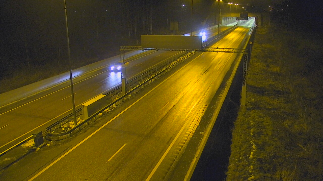 Weather Camera Image Väg 7 Fredrikshamn, Husula, bom väst, Hamina, Kymenlaakso