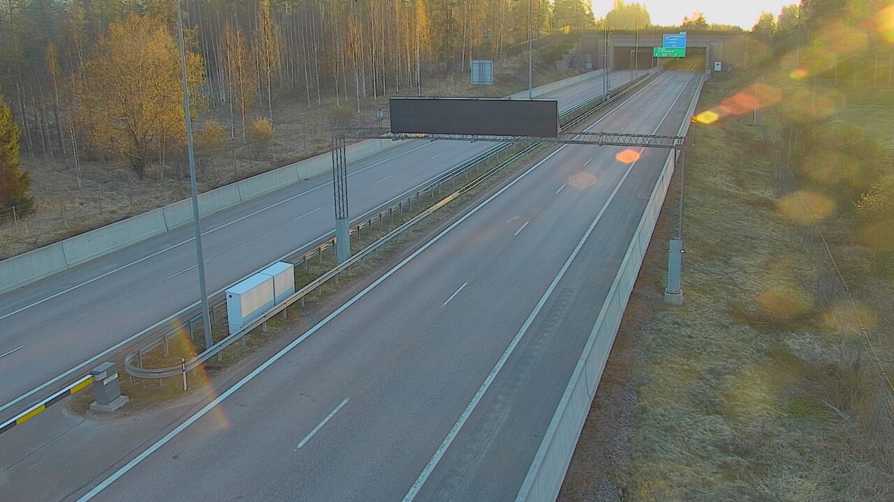 Kelikamerat Kuva Tie 7 Hamina, Husula, puomi länsi, Hamina, Kymenlaakso