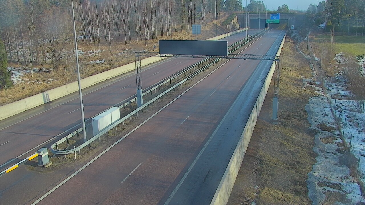 Kelikamerat Kuva Tie 7 Hamina, Husula, puomi länsi, Hamina, Kymenlaakso