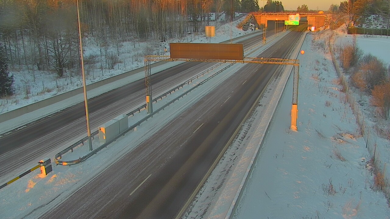 Kelikamerat Kuva Tie 7 Hamina, Husula, puomi länsi, Hamina, Kymenlaakso