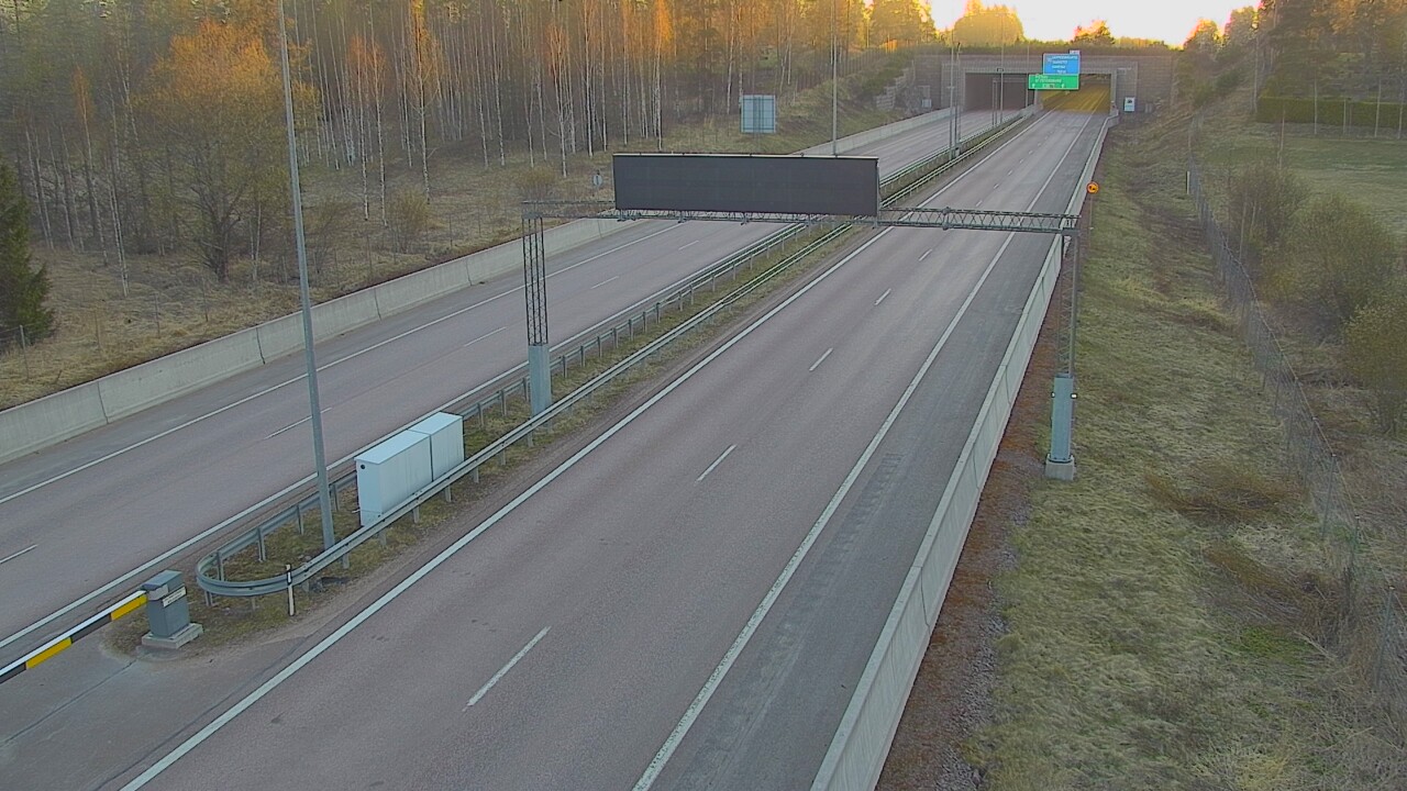 Kelikamerat Kuva Tie 7 Hamina, Husula, puomi länsi, Hamina, Kymenlaakso