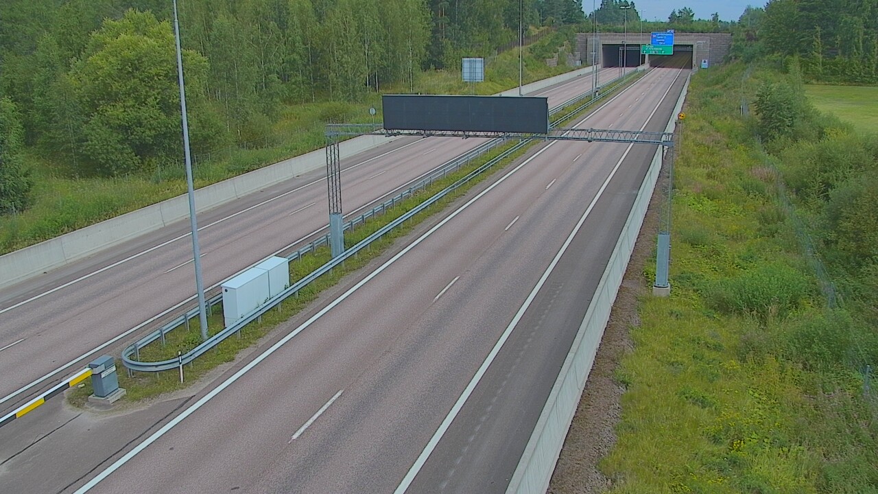 Weather Camera Image Väg 7 Fredrikshamn, Husula, bom väst, Hamina, Kymenlaakso