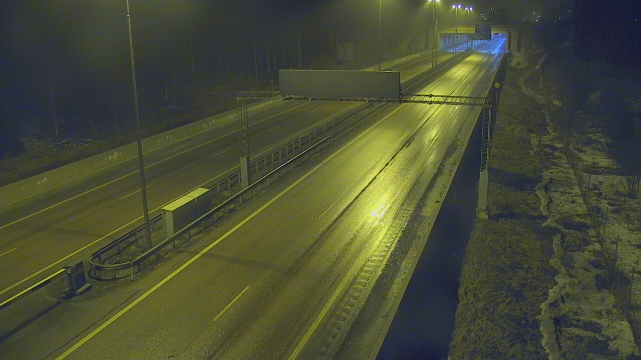 Kelikamerat Kuva Tie 7 Hamina, Husula, puomi länsi, Hamina, Kymenlaakso