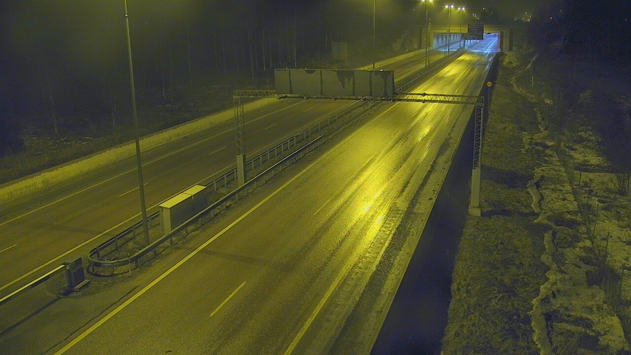 Kelikamerat Kuva Tie 7 Hamina, Husula, puomi länsi, Hamina, Kymenlaakso