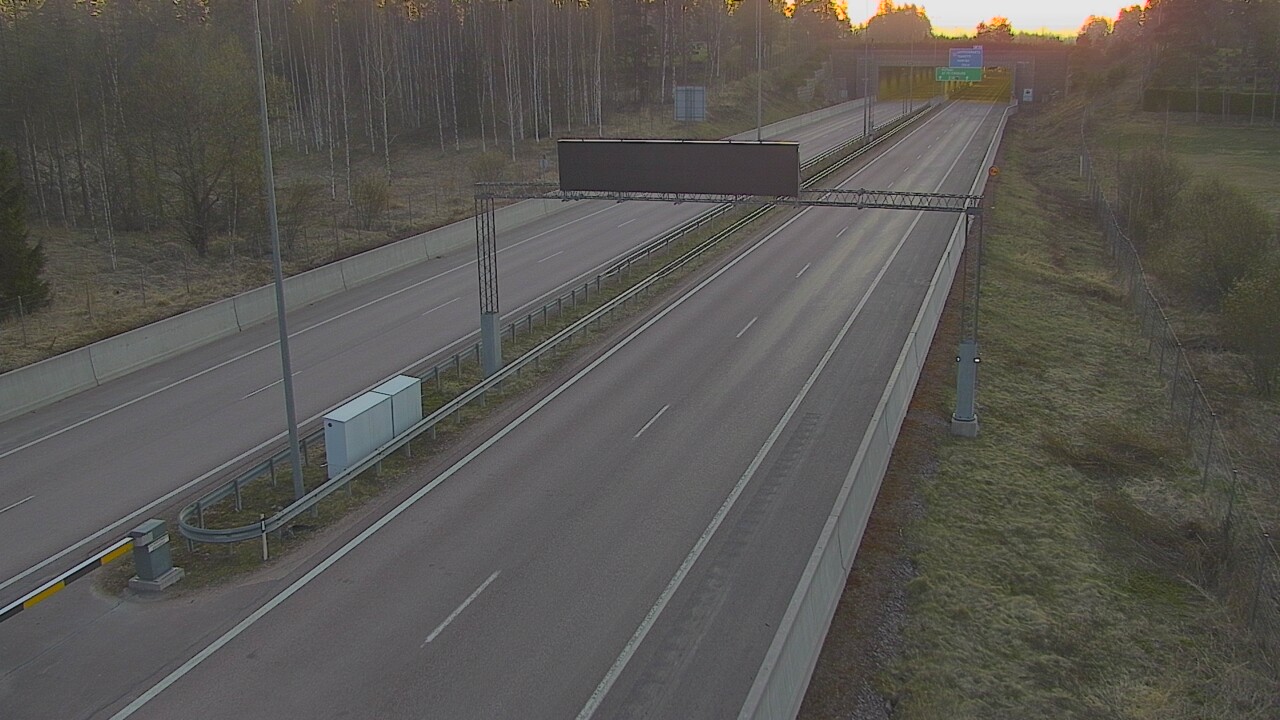 Kelikamerat Kuva Tie 7 Hamina, Husula, puomi länsi, Hamina, Kymenlaakso