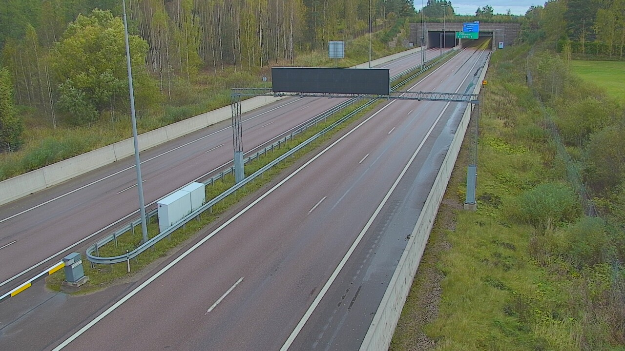 Weather Camera Image Väg 7 Fredrikshamn, Husula, bom väst, Hamina, Kymenlaakso