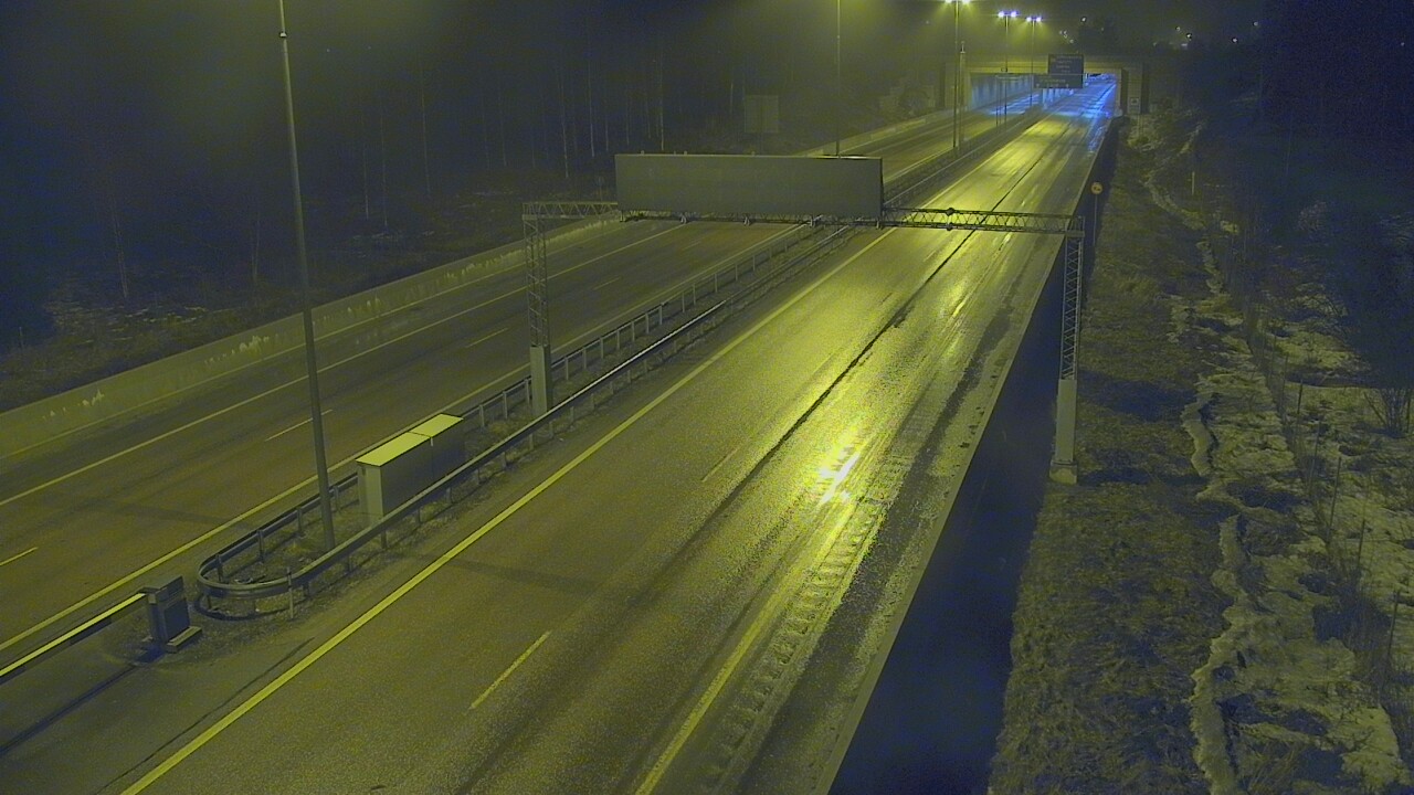 Kelikamerat Kuva Tie 7 Hamina, Husula, puomi länsi, Hamina, Kymenlaakso