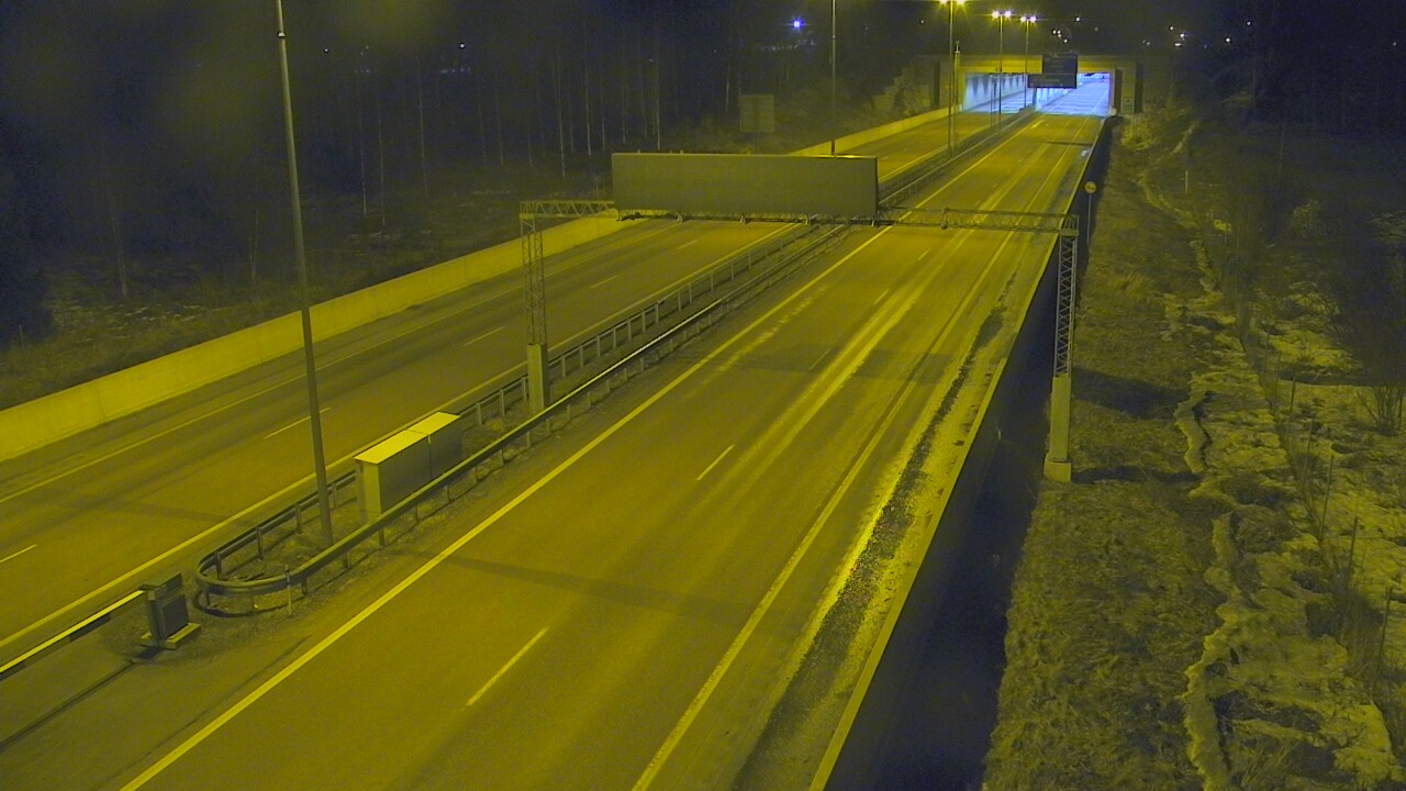 Kelikamerat Kuva Tie 7 Hamina, Husula, puomi länsi, Hamina, Kymenlaakso