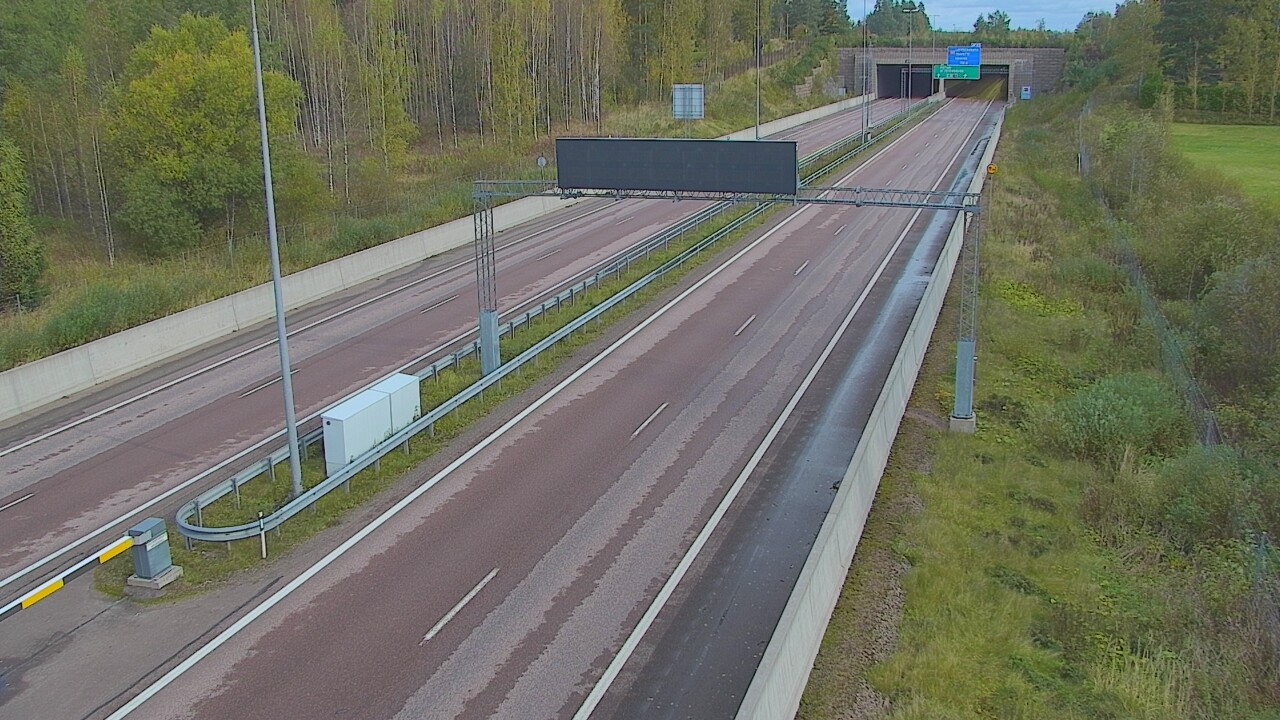 Weather Camera Image Väg 7 Fredrikshamn, Husula, bom väst, Hamina, Kymenlaakso