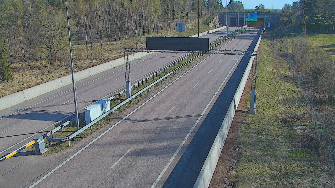 Weather Camera Image Väg 7 Fredrikshamn, Husula, bom väst, Hamina, Kymenlaakso