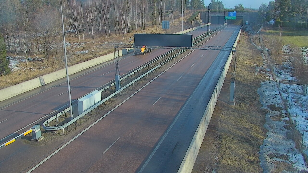 Kelikamerat Kuva Tie 7 Hamina, Husula, puomi länsi, Hamina, Kymenlaakso