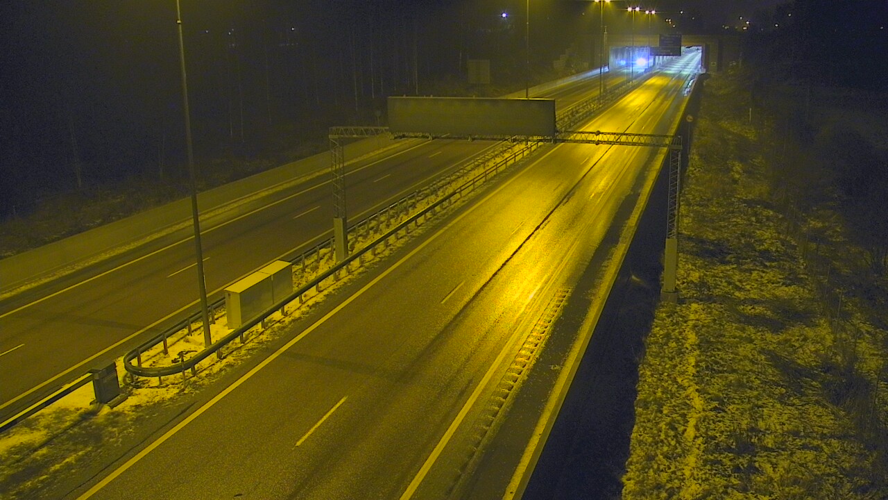 Weather Camera Image Väg 7 Fredrikshamn, Husula, bom väst, Hamina, Kymenlaakso