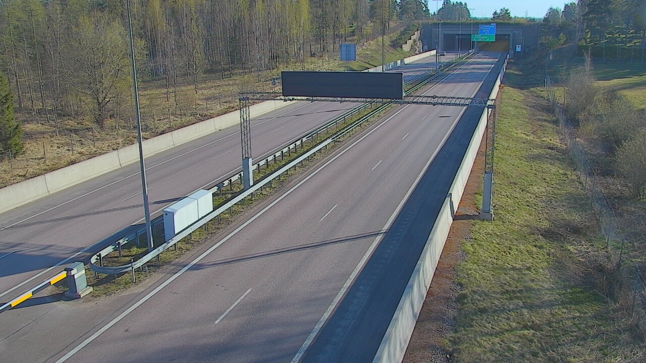 Weather Camera Image Väg 7 Fredrikshamn, Husula, bom väst, Hamina, Kymenlaakso