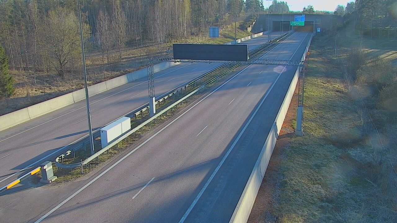Kelikamerat Kuva Tie 7 Hamina, Husula, puomi länsi, Hamina, Kymenlaakso