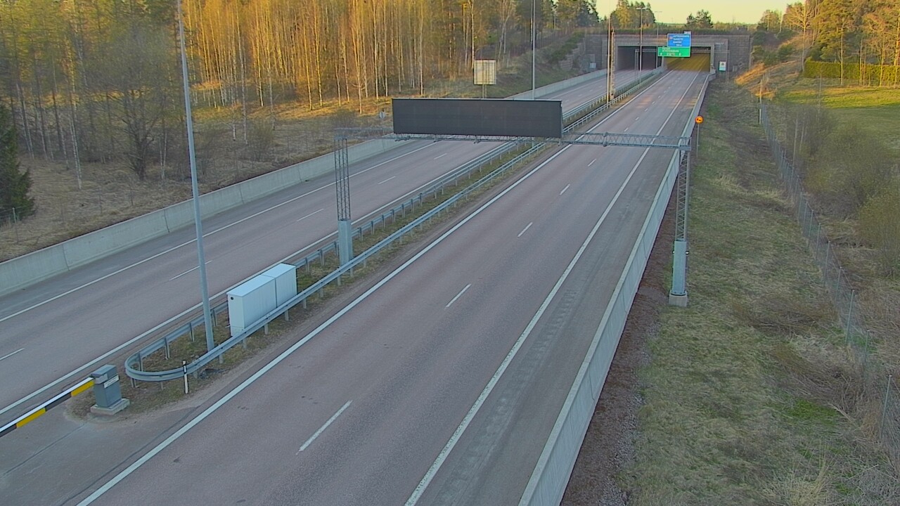 Kelikamerat Kuva Tie 7 Hamina, Husula, puomi länsi, Hamina, Kymenlaakso