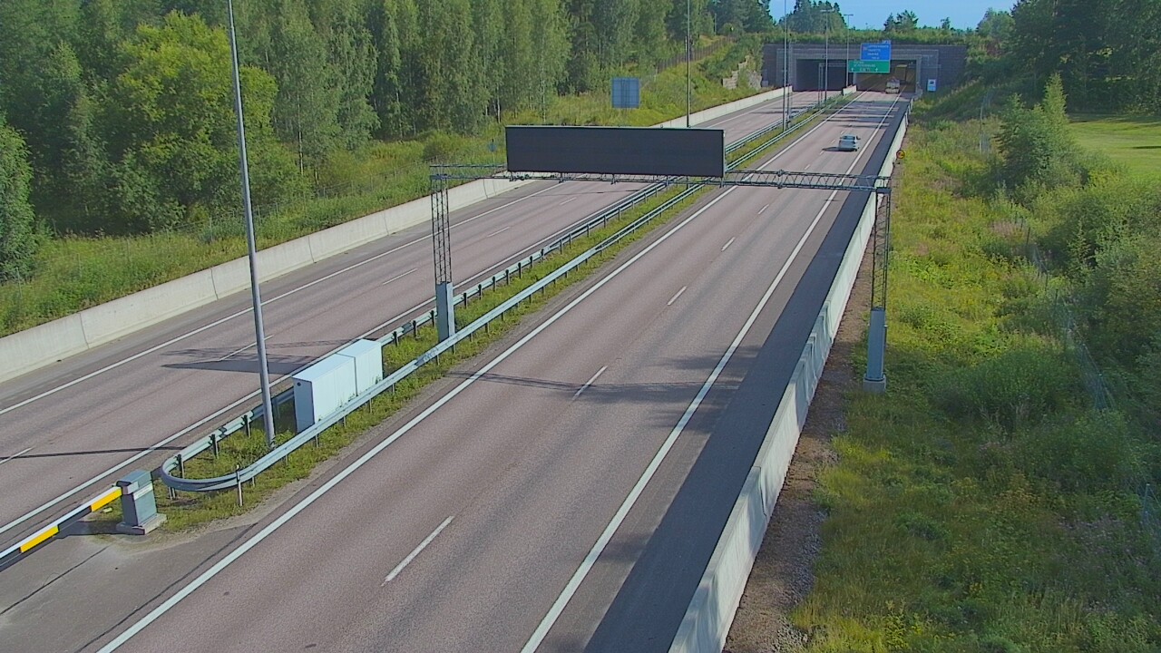 Weather Camera Image Väg 7 Fredrikshamn, Husula, bom väst, Hamina, Kymenlaakso