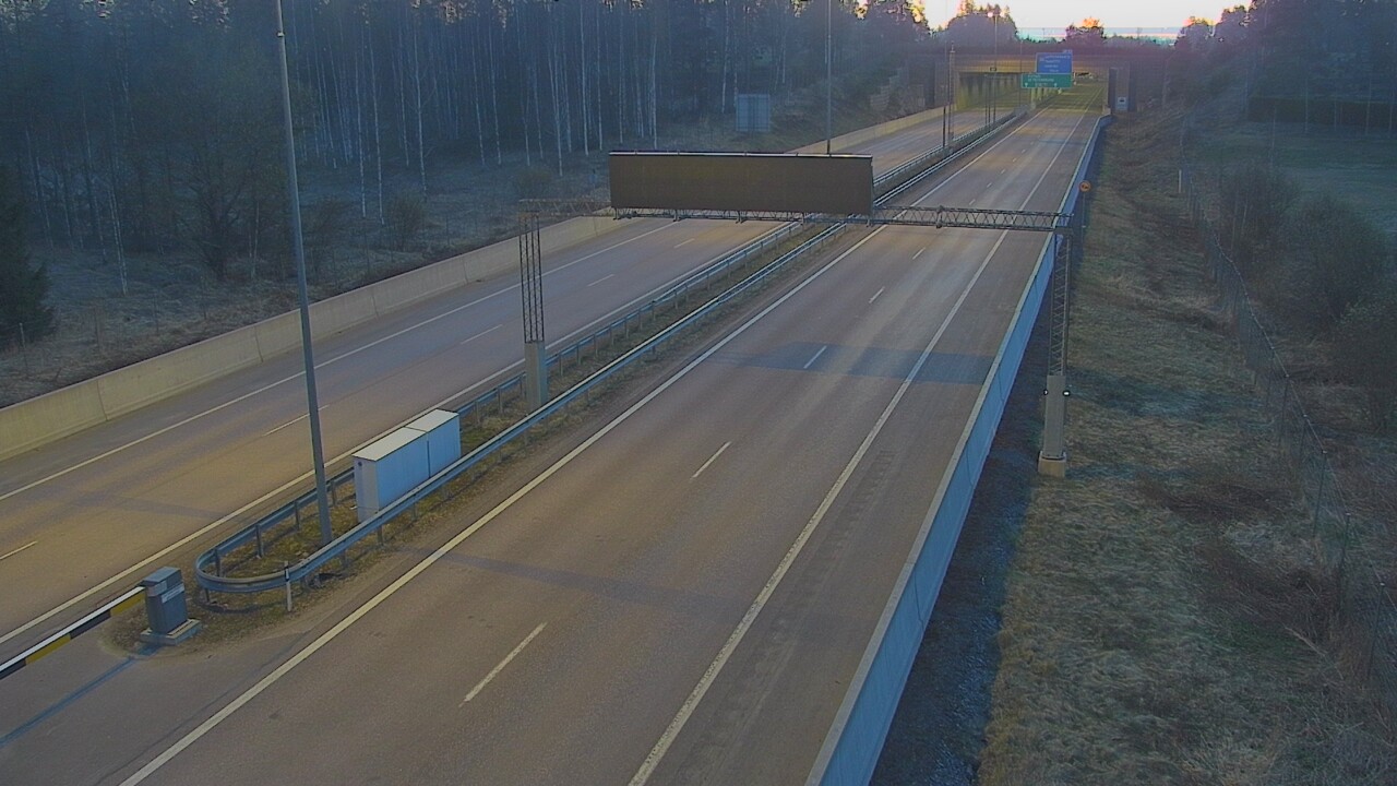 Kelikamerat Kuva Tie 7 Hamina, Husula, puomi länsi, Hamina, Kymenlaakso