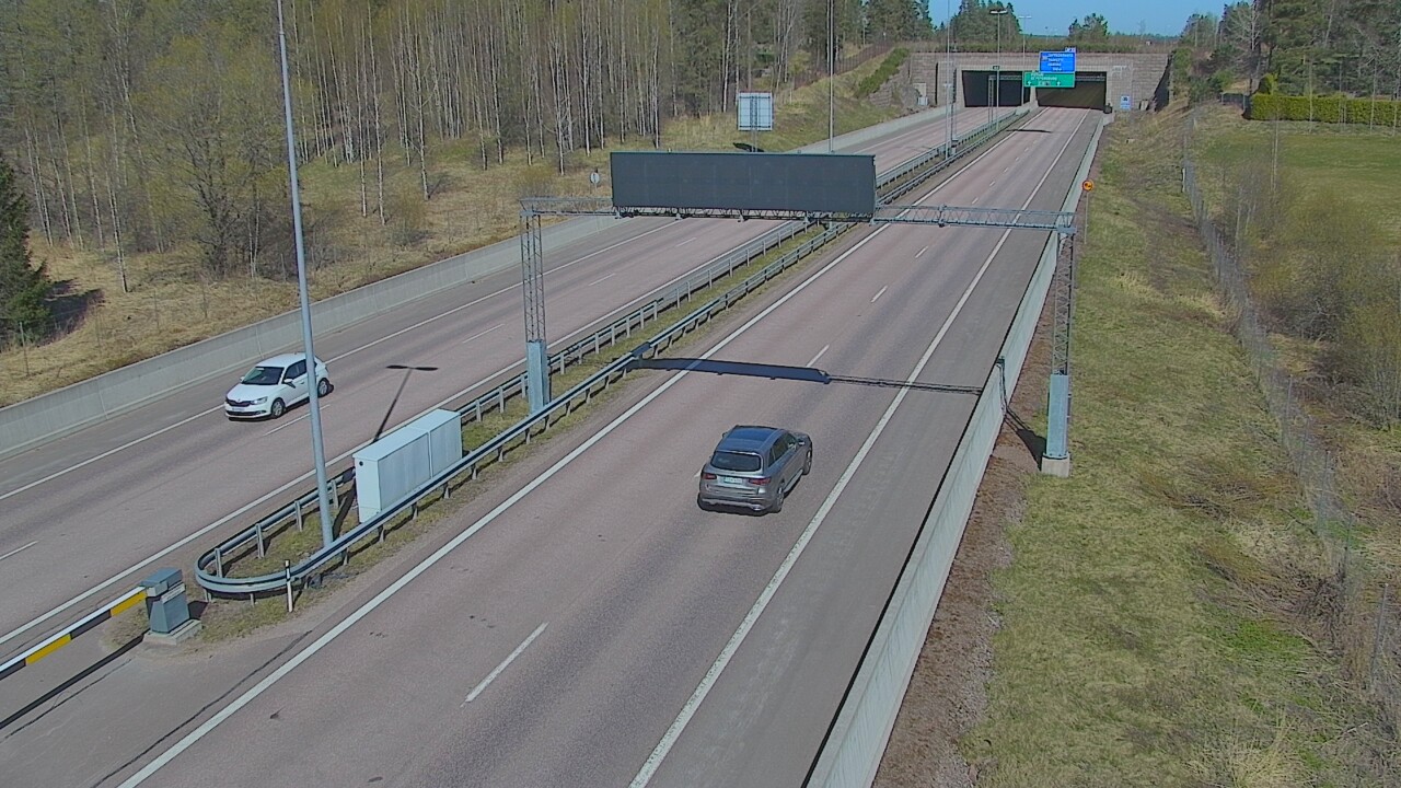Weather Camera Image Väg 7 Fredrikshamn, Husula, bom väst, Hamina, Kymenlaakso