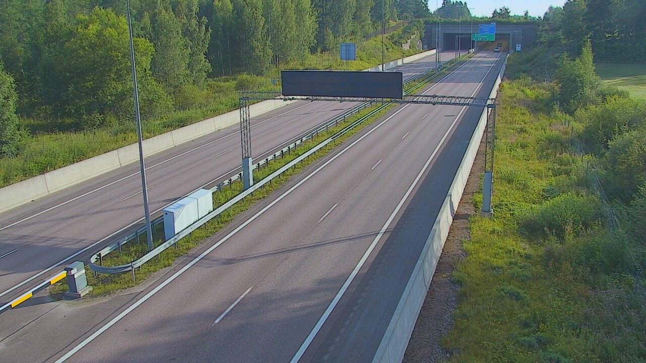 Weather Camera Image Väg 7 Fredrikshamn, Husula, bom väst, Hamina, Kymenlaakso