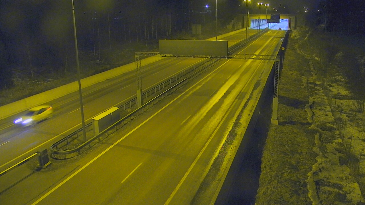 Kelikamerat Kuva Tie 7 Hamina, Husula, puomi länsi, Hamina, Kymenlaakso