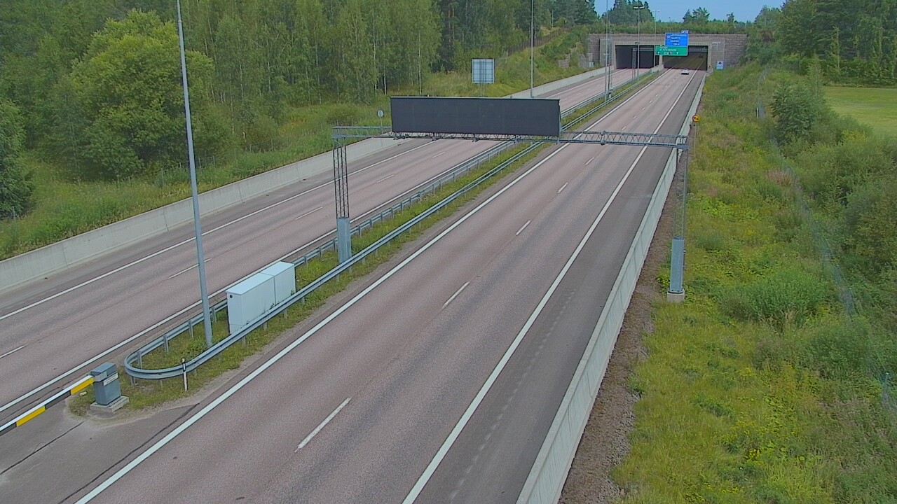 Weather Camera Image Väg 7 Fredrikshamn, Husula, bom väst, Hamina, Kymenlaakso