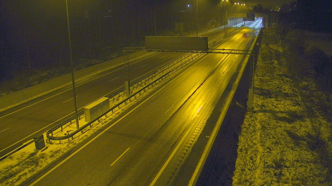 Weather Camera Image Väg 7 Fredrikshamn, Husula, bom väst, Hamina, Kymenlaakso