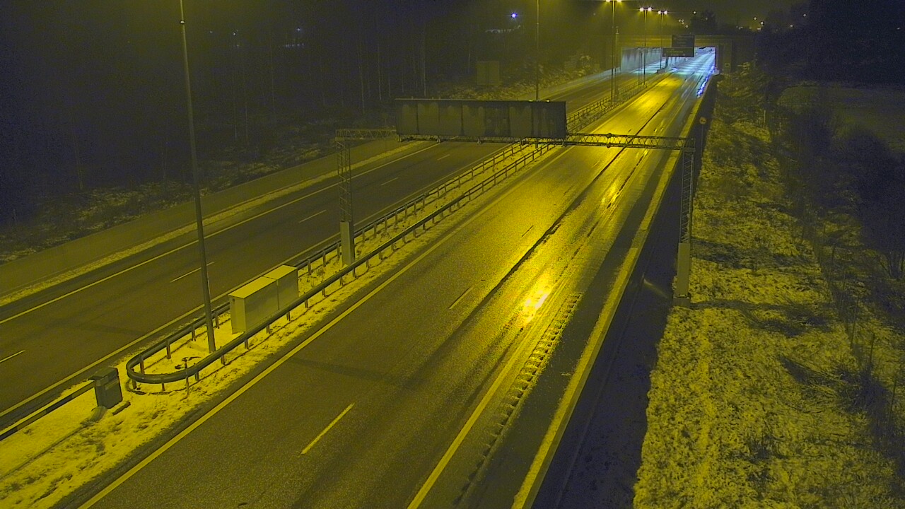 Weather Camera Image Väg 7 Fredrikshamn, Husula, bom väst, Hamina, Kymenlaakso