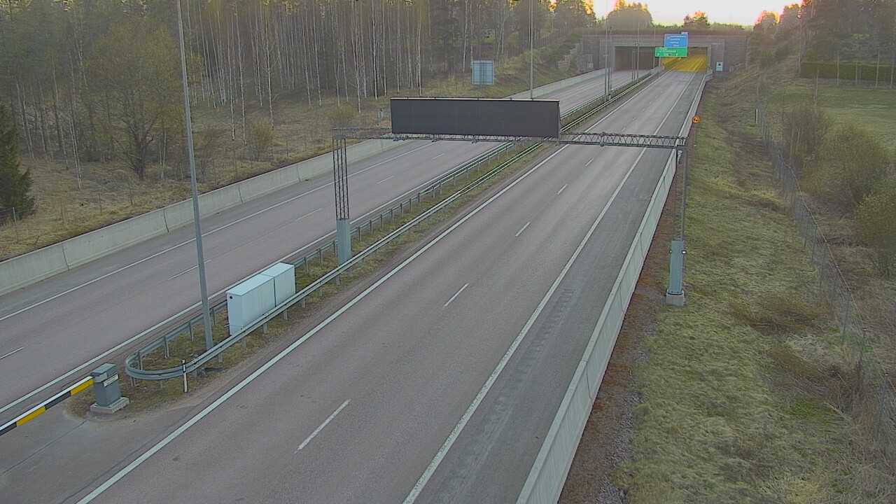 Kelikamerat Kuva Tie 7 Hamina, Husula, puomi länsi, Hamina, Kymenlaakso