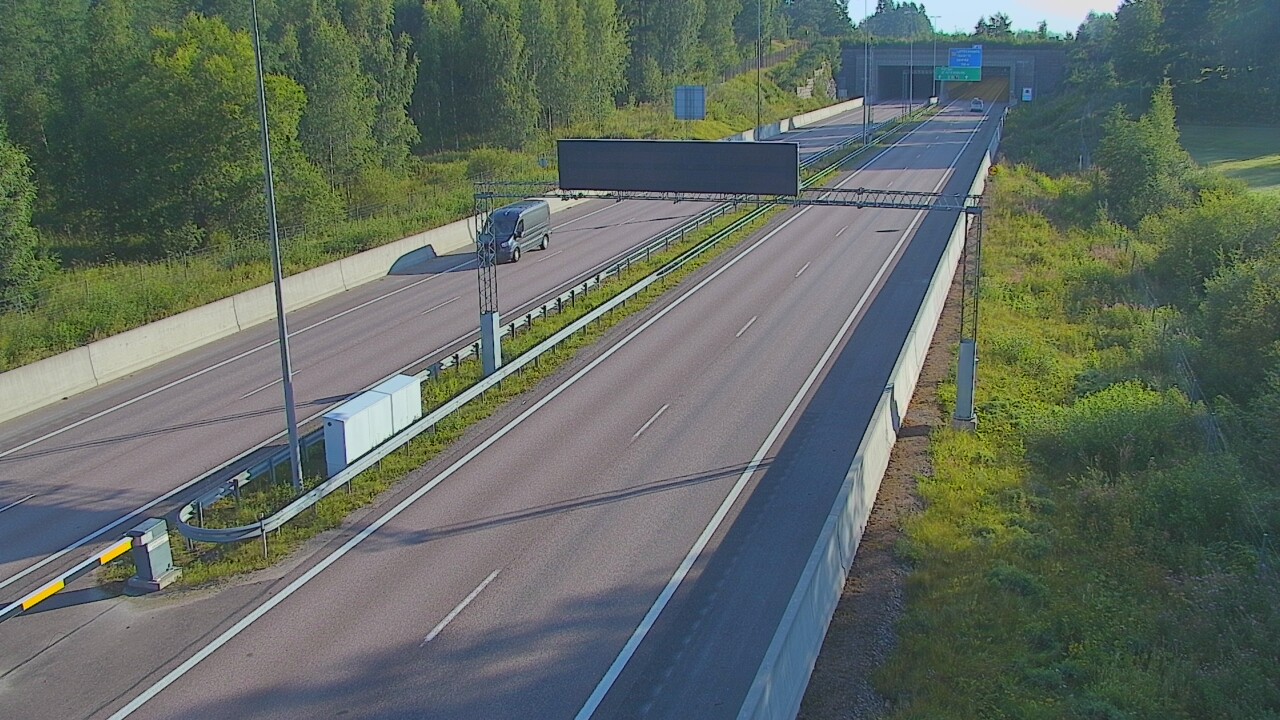 Weather Camera Image Väg 7 Fredrikshamn, Husula, bom väst, Hamina, Kymenlaakso