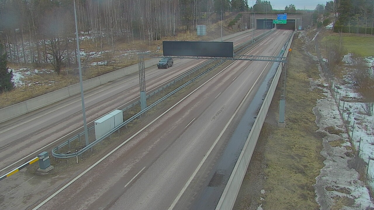 Kelikamerat Kuva Tie 7 Hamina, Husula, puomi länsi, Hamina, Kymenlaakso