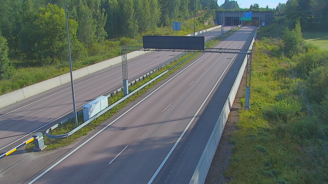 Weather Camera Image Väg 7 Fredrikshamn, Husula, bom väst, Hamina, Kymenlaakso