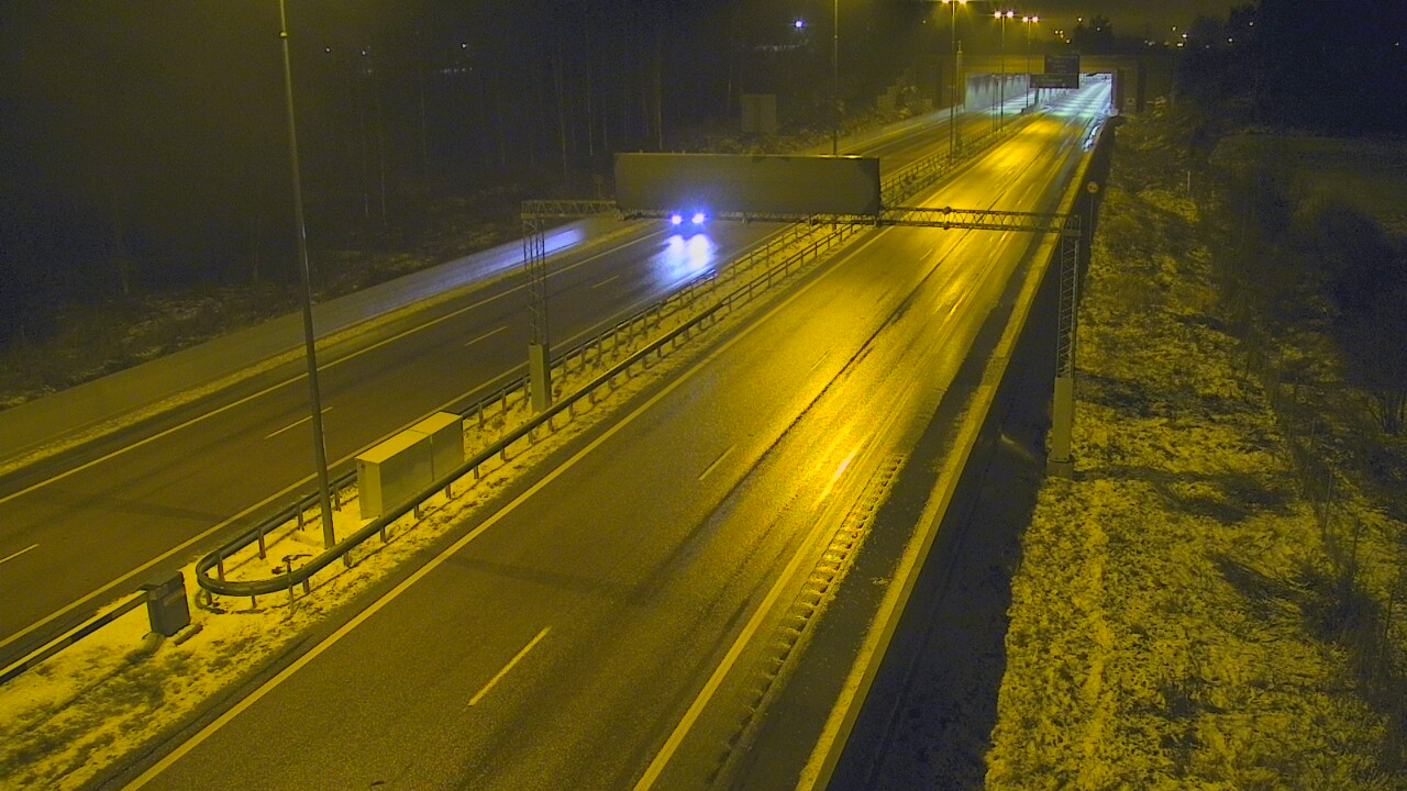 Weather Camera Image Väg 7 Fredrikshamn, Husula, bom väst, Hamina, Kymenlaakso