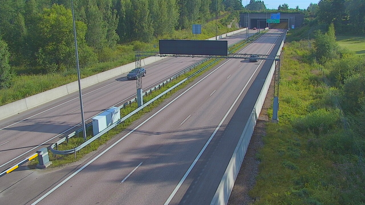 Weather Camera Image Väg 7 Fredrikshamn, Husula, bom väst, Hamina, Kymenlaakso