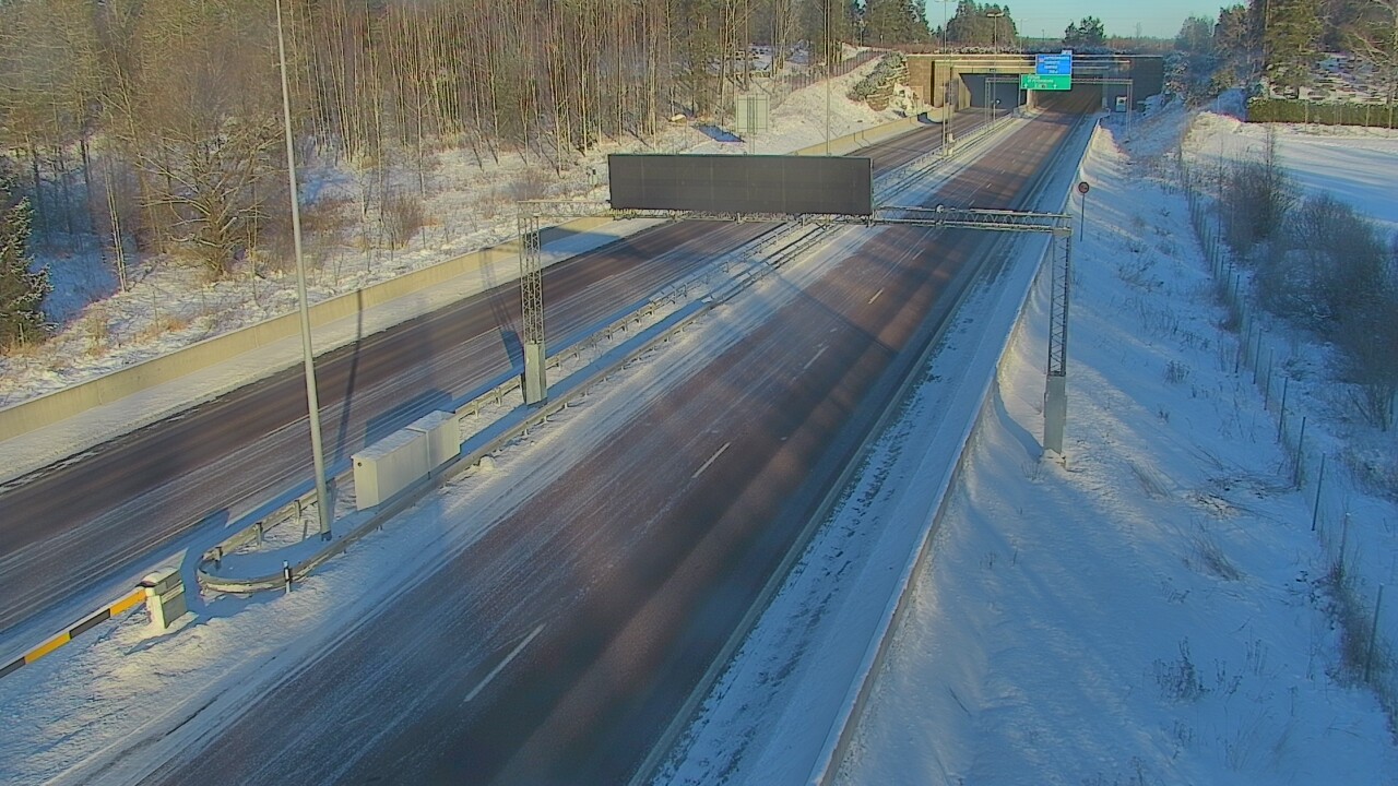 Kelikamerat Kuva Tie 7 Hamina, Husula, puomi länsi, Hamina, Kymenlaakso