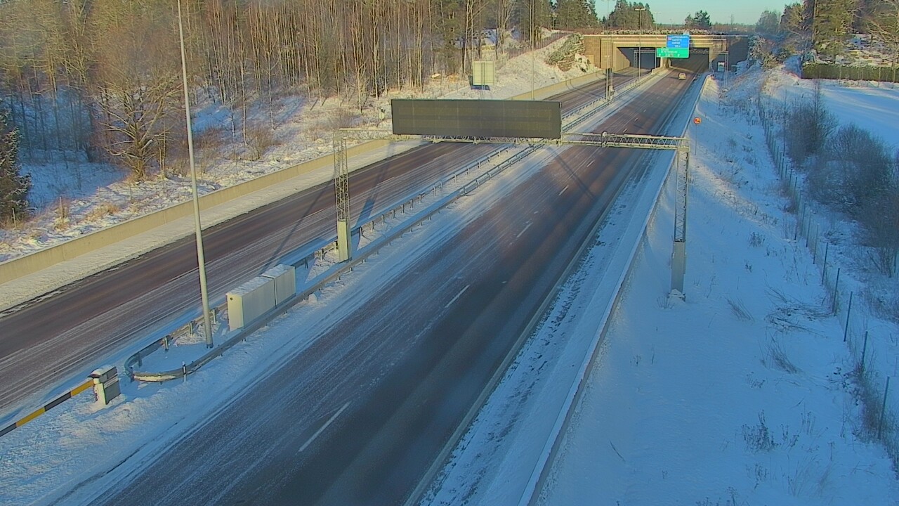 Kelikamerat Kuva Tie 7 Hamina, Husula, puomi länsi, Hamina, Kymenlaakso