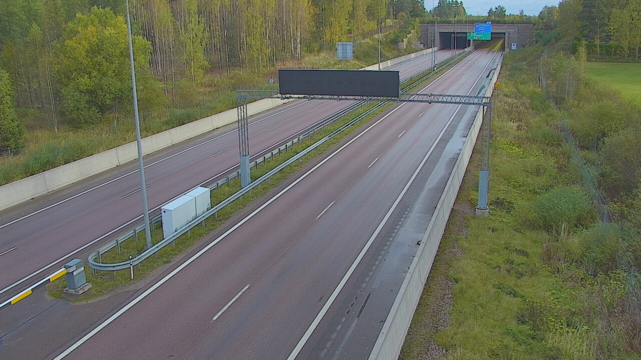Weather Camera Image Väg 7 Fredrikshamn, Husula, bom väst, Hamina, Kymenlaakso