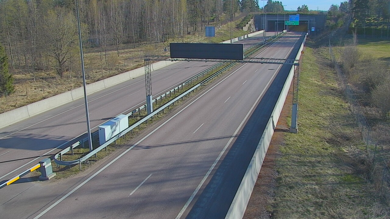 Kelikamerat Kuva Tie 7 Hamina, Husula, puomi länsi, Hamina, Kymenlaakso