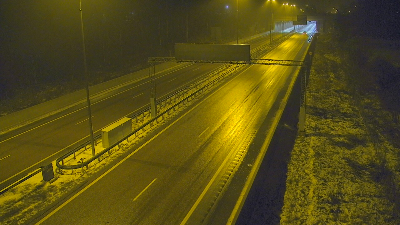 Weather Camera Image Väg 7 Fredrikshamn, Husula, bom väst, Hamina, Kymenlaakso