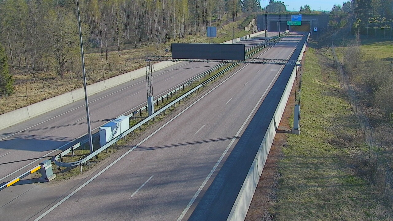 Weather Camera Image Väg 7 Fredrikshamn, Husula, bom väst, Hamina, Kymenlaakso