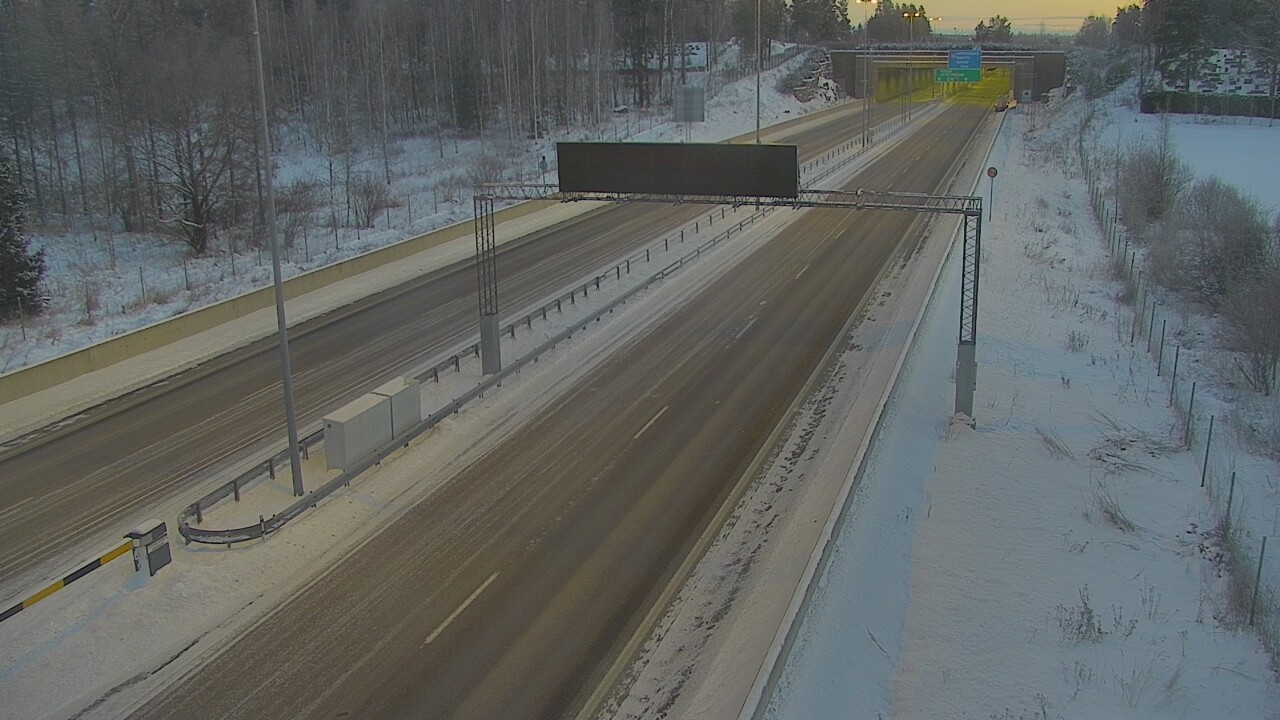 Kelikamerat Kuva Tie 7 Hamina, Husula, puomi länsi, Hamina, Kymenlaakso