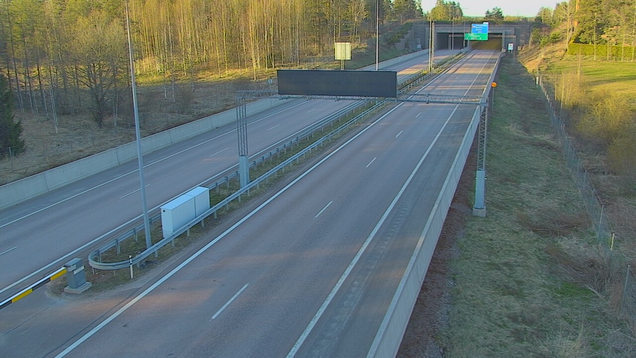 Kelikamerat Kuva Tie 7 Hamina, Husula, puomi länsi, Hamina, Kymenlaakso