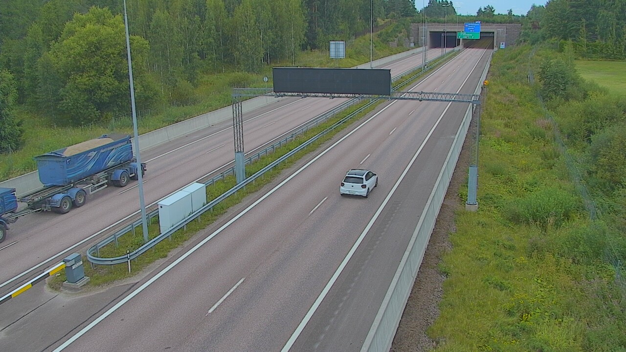 Weather Camera Image Väg 7 Fredrikshamn, Husula, bom väst, Hamina, Kymenlaakso