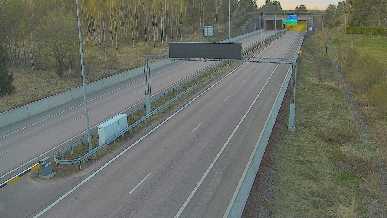 Kelikamerat Kuva Tie 7 Hamina, Husula, puomi länsi, Hamina, Kymenlaakso