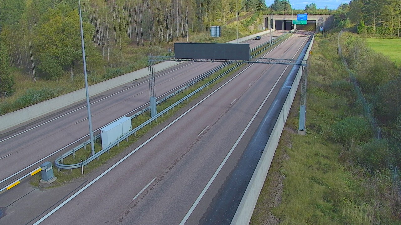 Weather Camera Image Väg 7 Fredrikshamn, Husula, bom väst, Hamina, Kymenlaakso