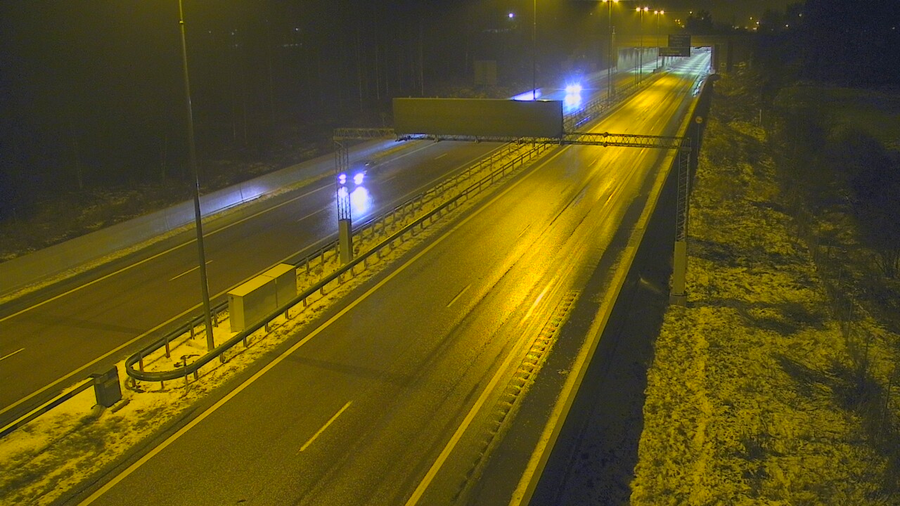 Weather Camera Image Väg 7 Fredrikshamn, Husula, bom väst, Hamina, Kymenlaakso