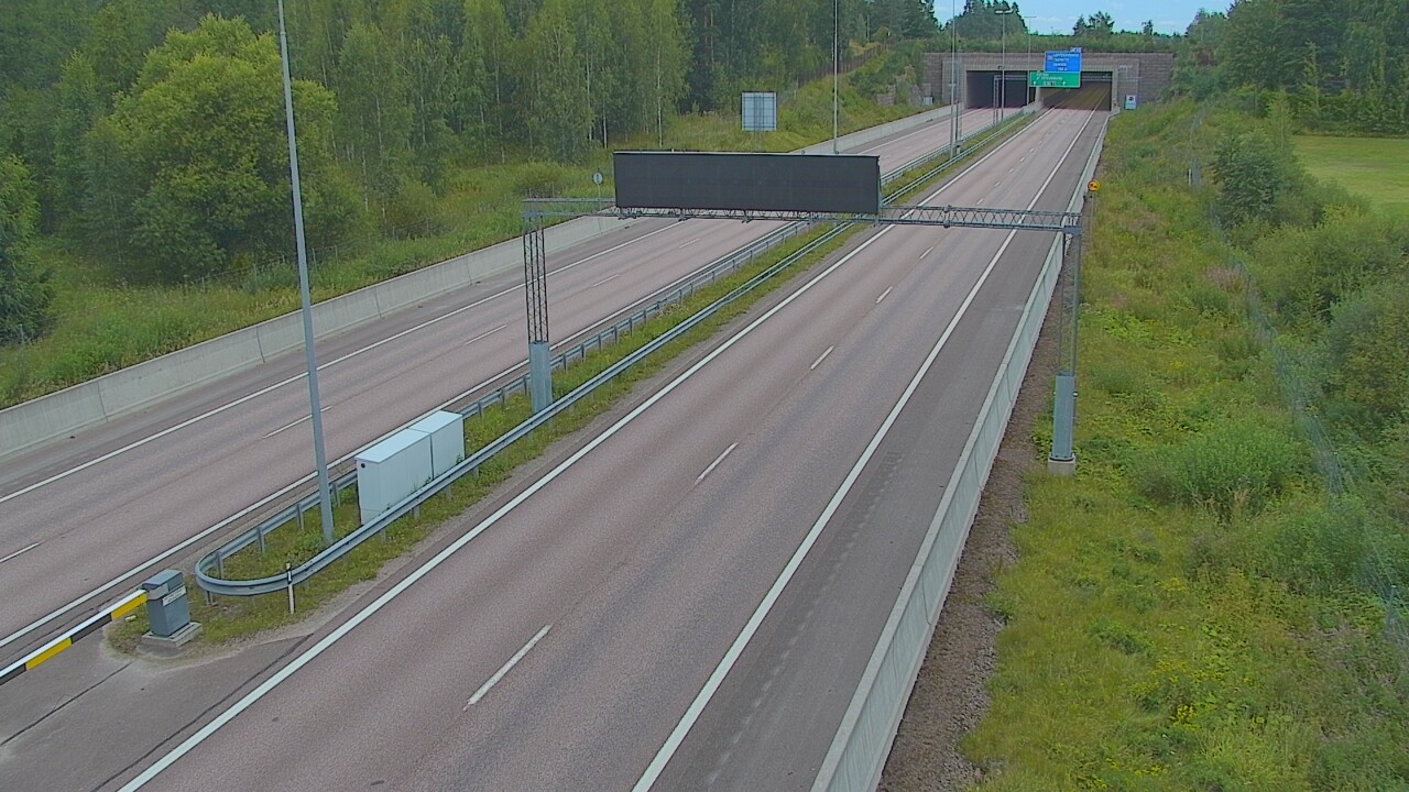 Weather Camera Image Väg 7 Fredrikshamn, Husula, bom väst, Hamina, Kymenlaakso