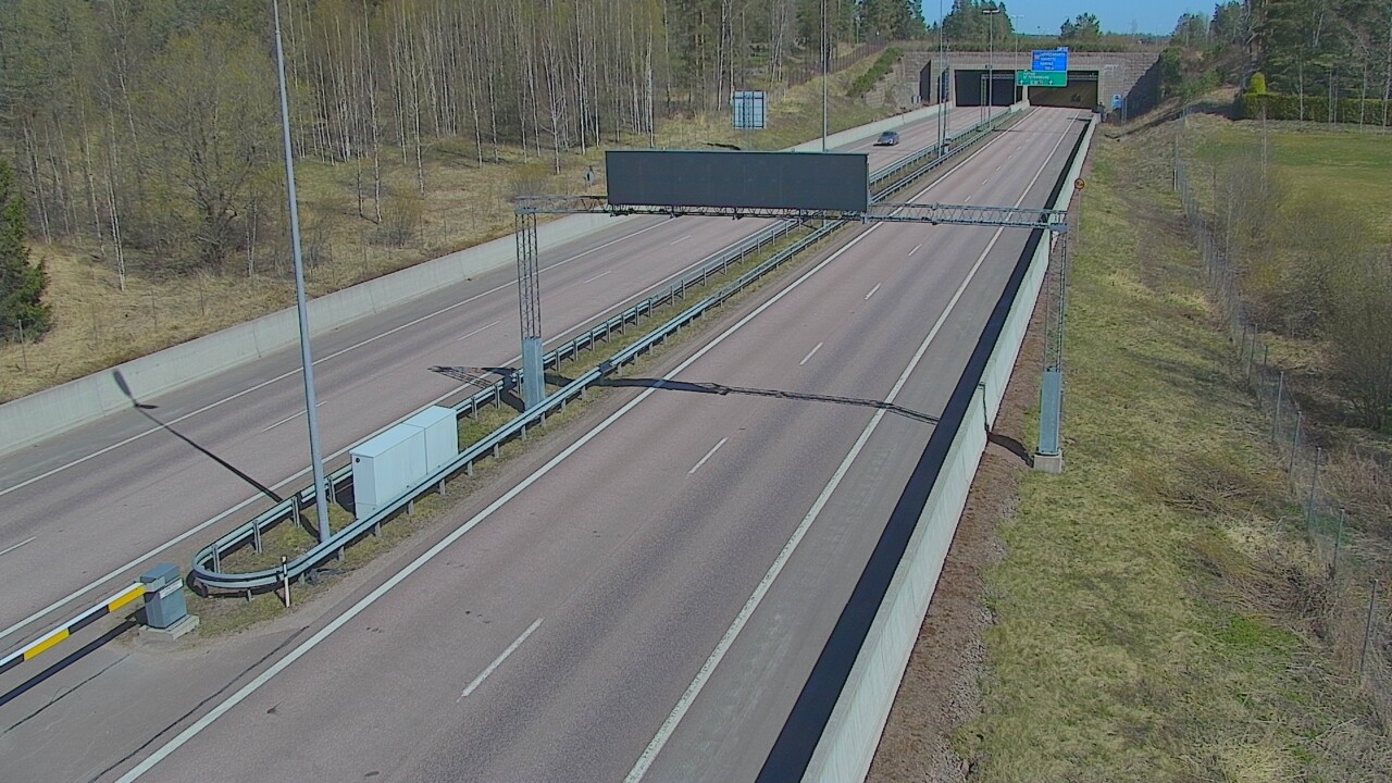 Weather Camera Image Väg 7 Fredrikshamn, Husula, bom väst, Hamina, Kymenlaakso