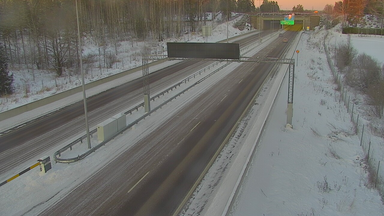 Kelikamerat Kuva Tie 7 Hamina, Husula, puomi länsi, Hamina, Kymenlaakso